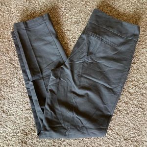 Worthington Modern Fit Gray Trouser